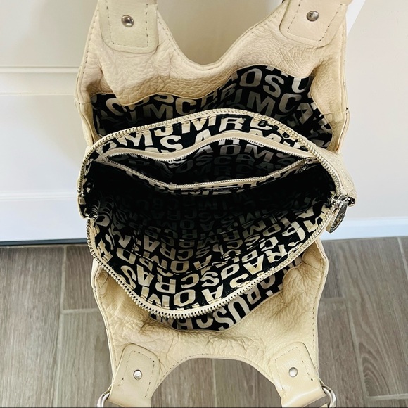 Marc Jacobs Multi pockets Pebble Leather Shoulders/Handbag - Picture 11 of 13